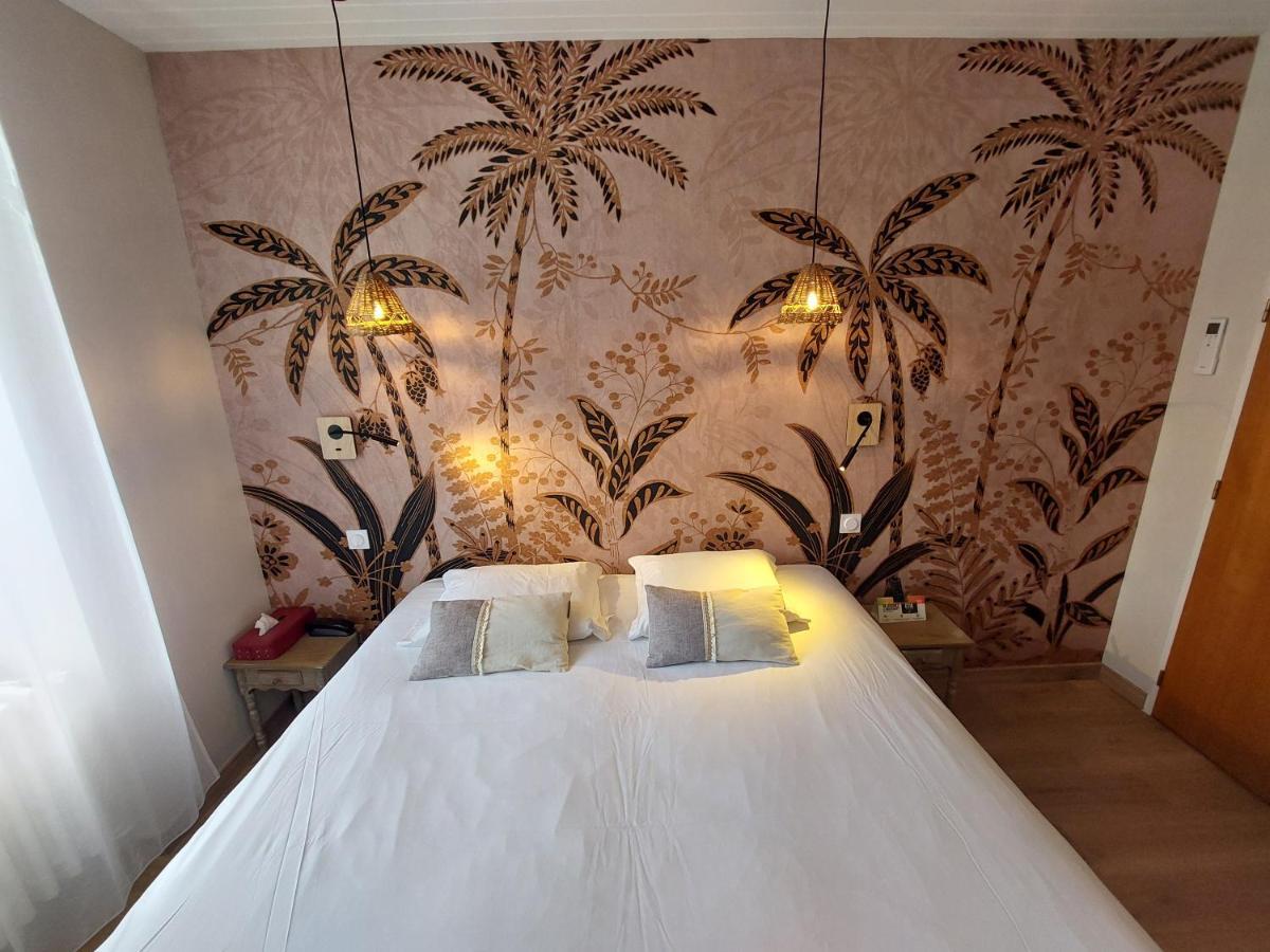 Logis - Et Restaurant Les Voyageurs 2*