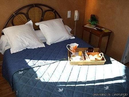 Logis - Et Restaurant Les Voyageurs Hotel 2*