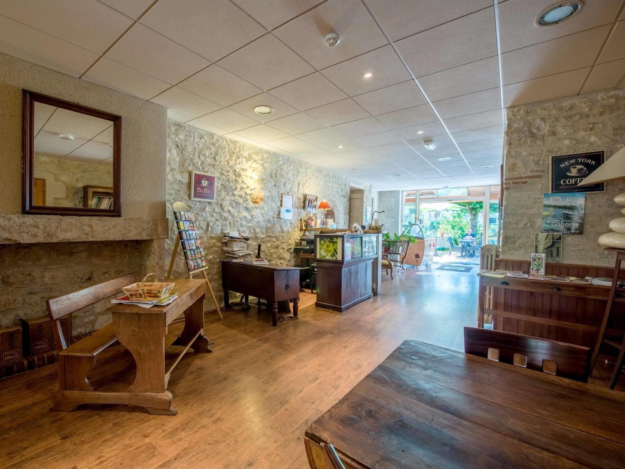 Logis - Et Restaurant Les Voyageurs Hotel Tournon-d'Agenais