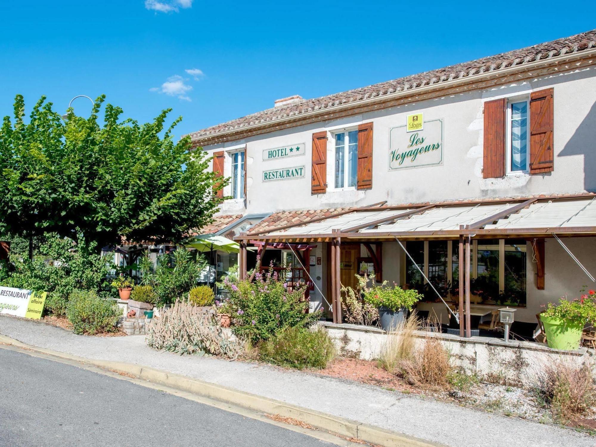 Logis - Et Restaurant Les Voyageurs Hotel 2*
