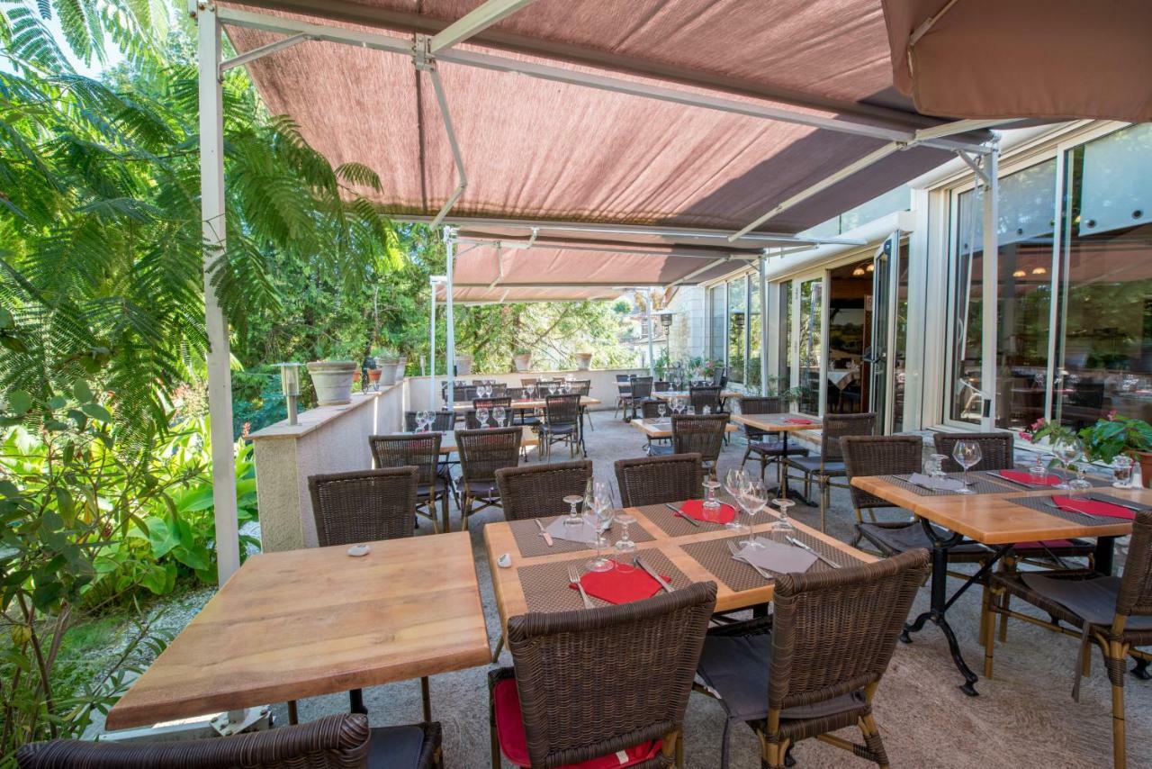 Logis - Et Restaurant Les Voyageurs Hotel